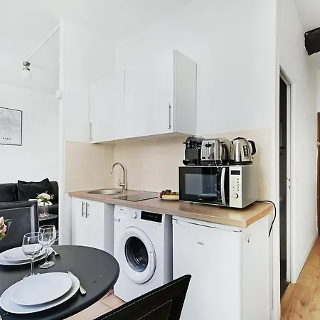 Apartment Cmg Rue De Bretagne 1