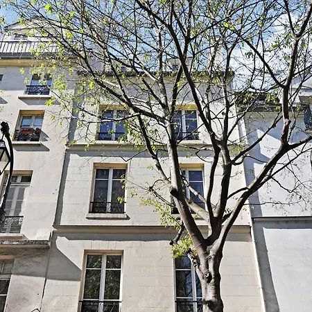 Cmg Rue De Bretagne 1 Paris
